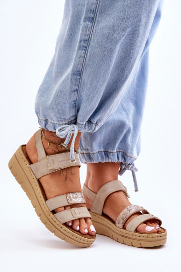 Sandalen met zelfklevende sluiting beige frisse look