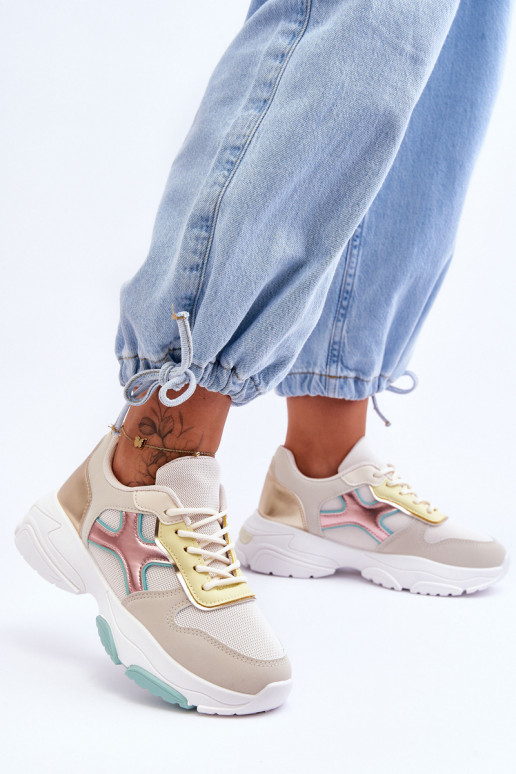 Sneakers model schoenen met veters in diverse kleuren van Cortes Sneakers model schoenen met veters in diverse kleuren van Cortes