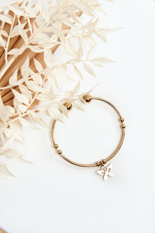 Le bracelet est en or Le bracelet est en or