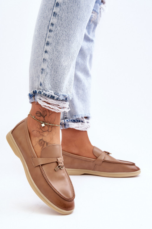 Mocassins pour femmes modèle classique de couleur marron Cortez