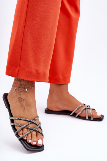 Slippers met bandjes I zwarte kleur Leomi