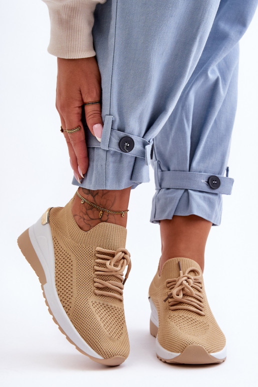 Visconti sandfarbene Sportschuhe eines auffälligen Modells