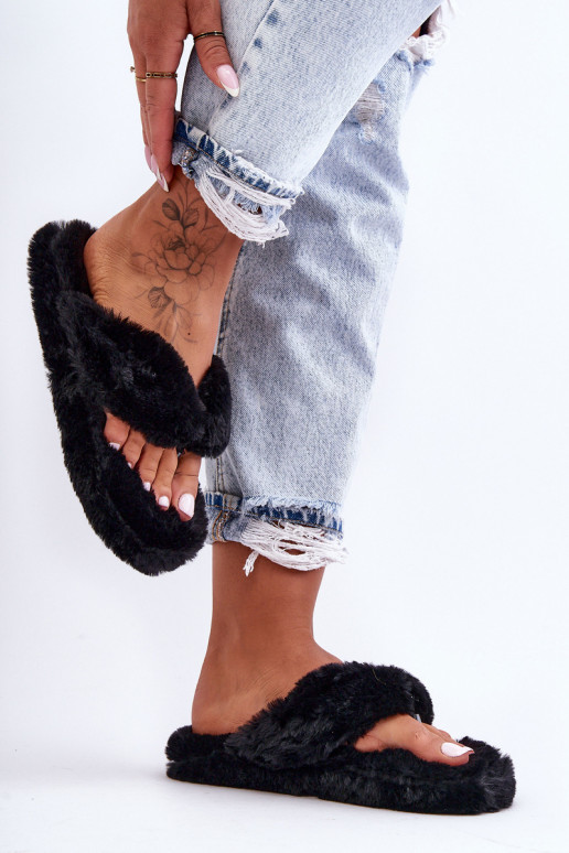 Chaussons couleur noir Elma