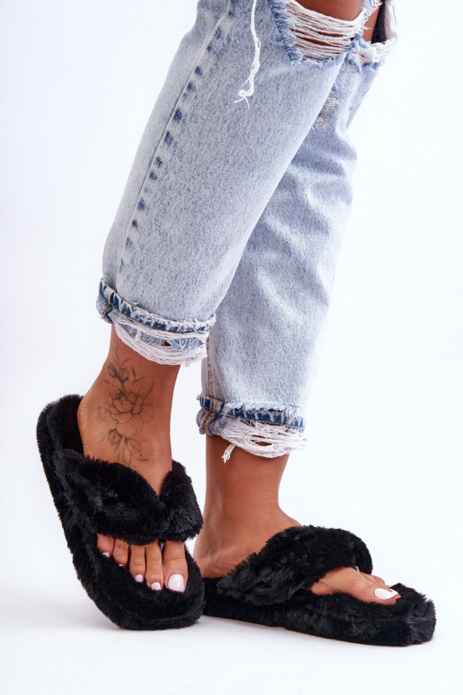 Chaussons couleur noir Elma
