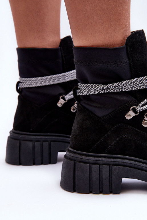 Suède laarsjes met veters in de kleur Acorn zwart Suède laarsjes met veters in de kleur Acorn zwart