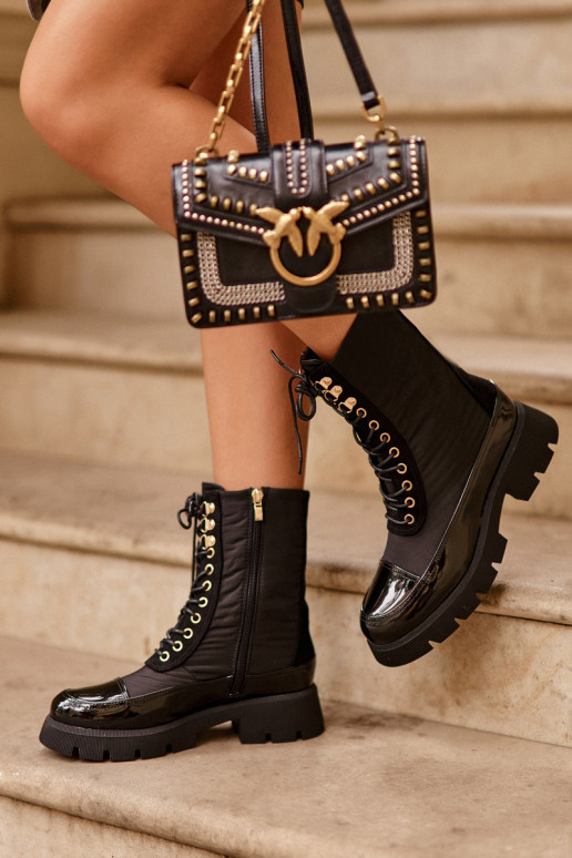 Beheizte Stiefel mit breiten Absätzen in der schwarzen Farbe Saranema