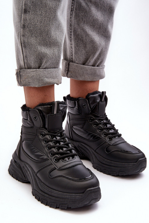 verwarmde sportschoenen met veters in de kleur zwart Dejana verwarmde sportschoenen met veters in de kleur zwart Dejana