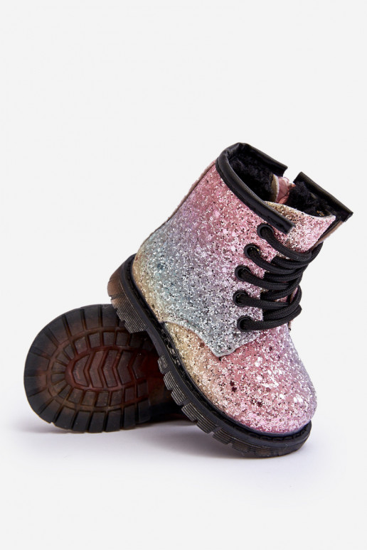 Kinderstiefel mit Glanz. Gewärmt mit Reißverschlüssen in verschiedenen Farben Saussa