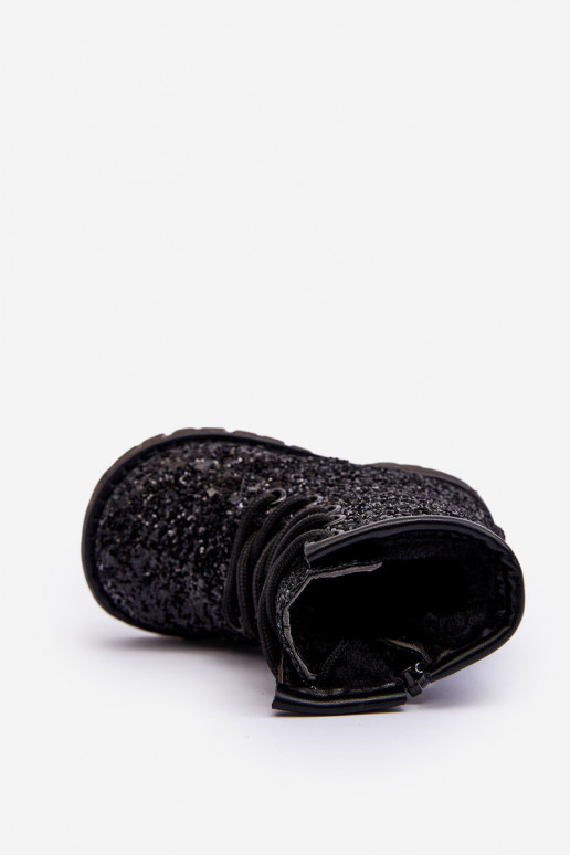 Kinderstiefel mit Glanz, wärmend mit Reißverschlüssen, schwarze Farbe Saussa