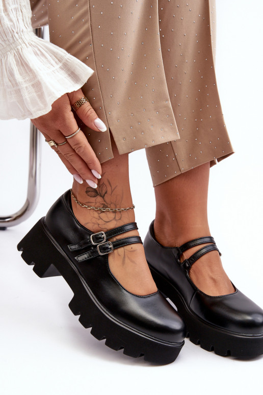 Saviwa zwarte schoenen met lage hakken Saviwa zwarte schoenen met lage hakken