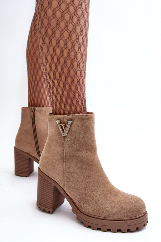 Bottines en daim avec ornements beige Strong