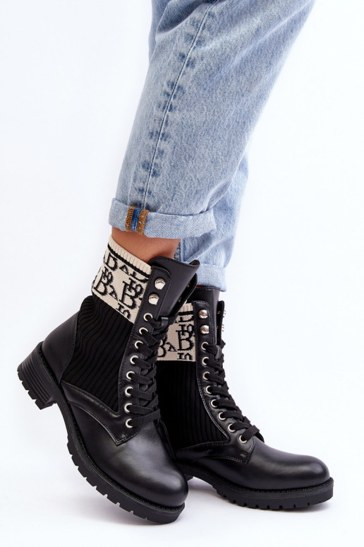 Stiefel mit sockenartiger Sohle in der Farbe Schwarz von Hakina Stiefel mit sockenartiger Sohle in der Farbe Schwarz von Hakina