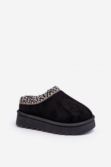 Chaussons pour enfants d'un modèle résistant à réchauffer de couleur noire Olivane