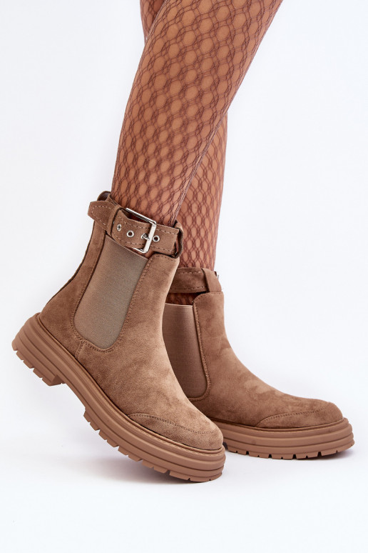 stijlvolle suède laarzen met trendy massieve zool in beige Ozaro