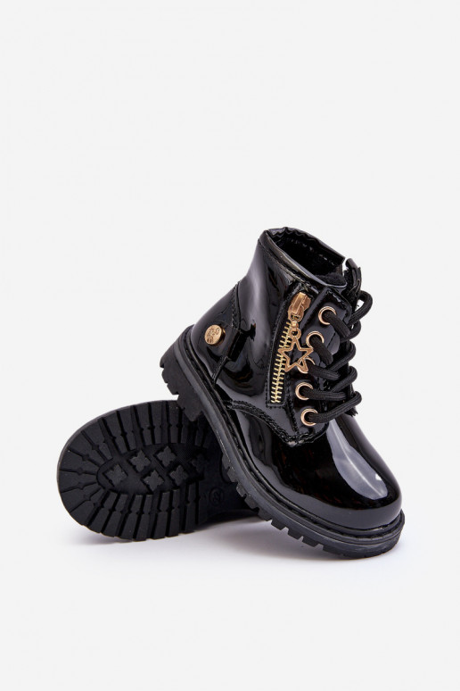 Kinderstiefel mit Lackeffekt und warmen Reißverschlüssen in der schwarzen Farbe Felori Kinderstiefel mit Lackeffekt und warmen Reißverschlüssen in der schwarzen Farbe Felori