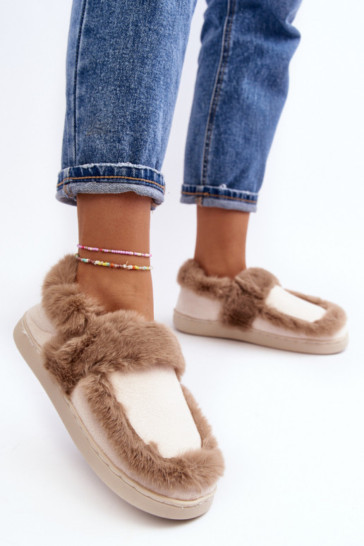 Chaussons avec fourrure beige Sailey