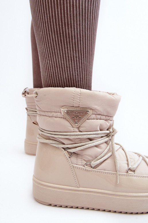 Schneestiefel mit Plateau und stylischen Details in Beige Fleure