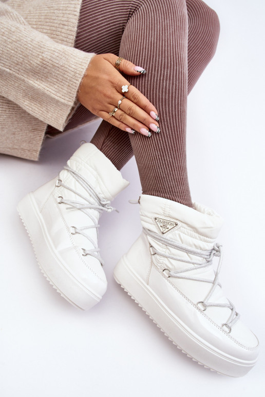 bottes de neige avec plateforme et détails élégants de couleur blanche Fleure bottes de neige avec plateforme et détails élégants de couleur blanche Fleure