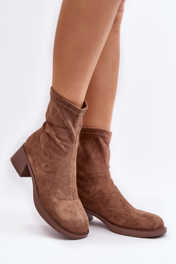 Bottines à talon bas pour femmes de couleur marron Aphroteia