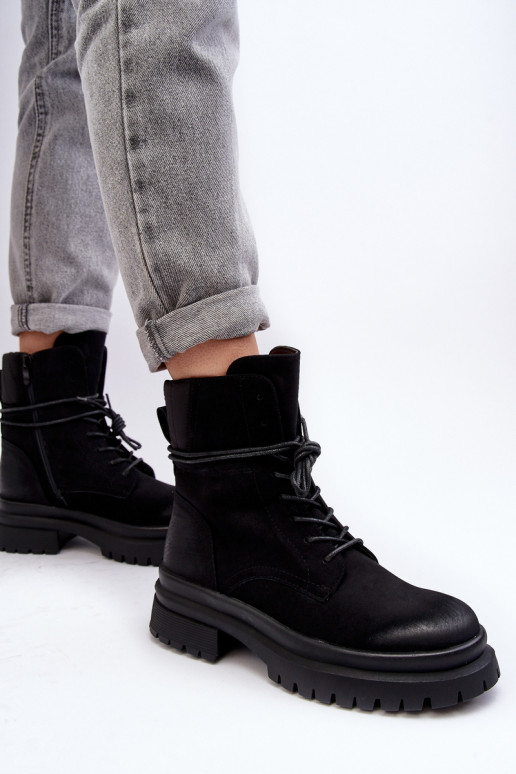 Damenstiefel mit massiver Sohle in der Farbe Schwarz Narelona Damenstiefel mit massiver Sohle in der Farbe Schwarz Narelona