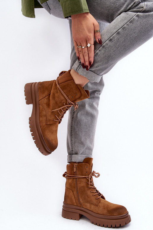 Damenstiefel mit massiver Sohle in der braunen Farbe Narelona Damenstiefel mit massiver Sohle in der braunen Farbe Narelona