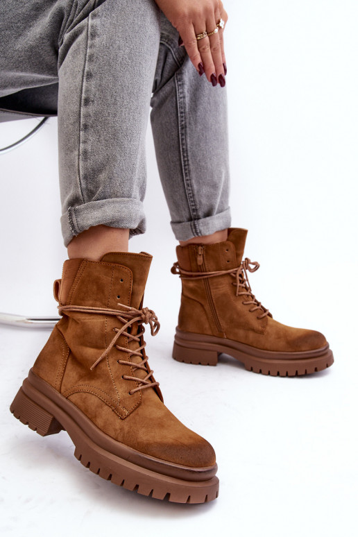 Damenstiefel mit massiver Sohle in der braunen Farbe Narelona Damenstiefel mit massiver Sohle in der braunen Farbe Narelona