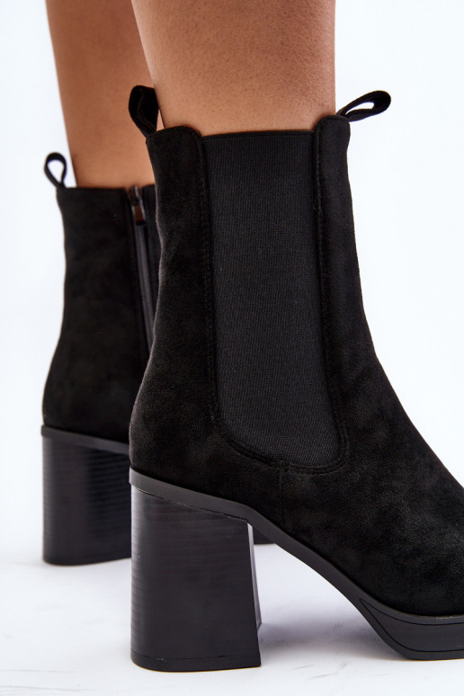 Bottines à talon large pour femme en noir Piovere Bottines à talon large pour femme en noir Piovere