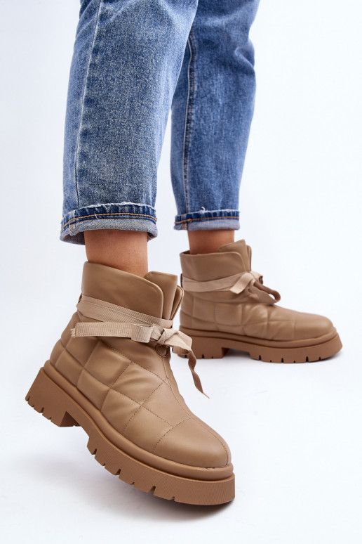 Stiefel mit Steppmuster in der Farbe Khaki von Bizzanti