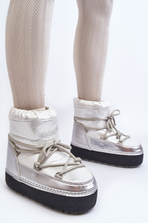 Schneestiefel mit stilvollen Details in Silber von Toolsa Schneestiefel mit stilvollen Details in Silber von Toolsa