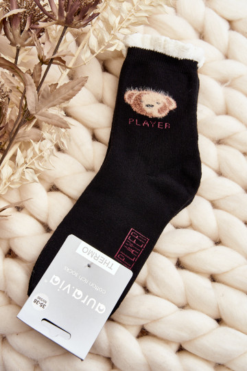 Les chaussettes sont noires