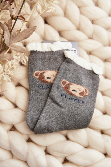 Les chaussettes sont grises 2
