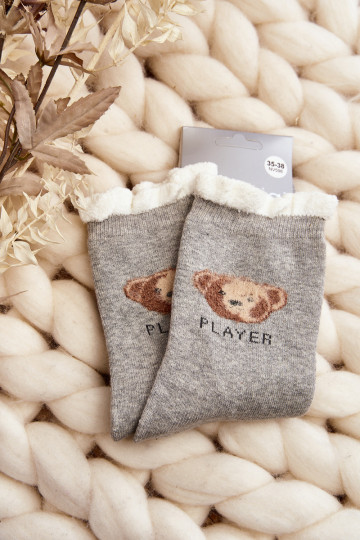 Les chaussettes sont grises 2
