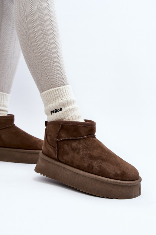 Schneestiefel mit massiver Sohle in der Farbe Khaki von Caliksa Schneestiefel mit massiver Sohle in der Farbe Khaki von Caliksa