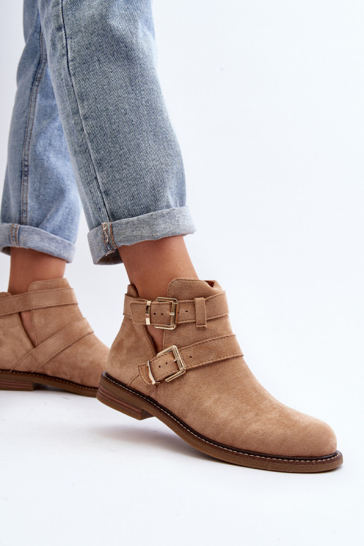 Stiefel mit weitem Absatz und Streifen in Beige von Melviana Stiefel mit weitem Absatz und Streifen in Beige von Melviana