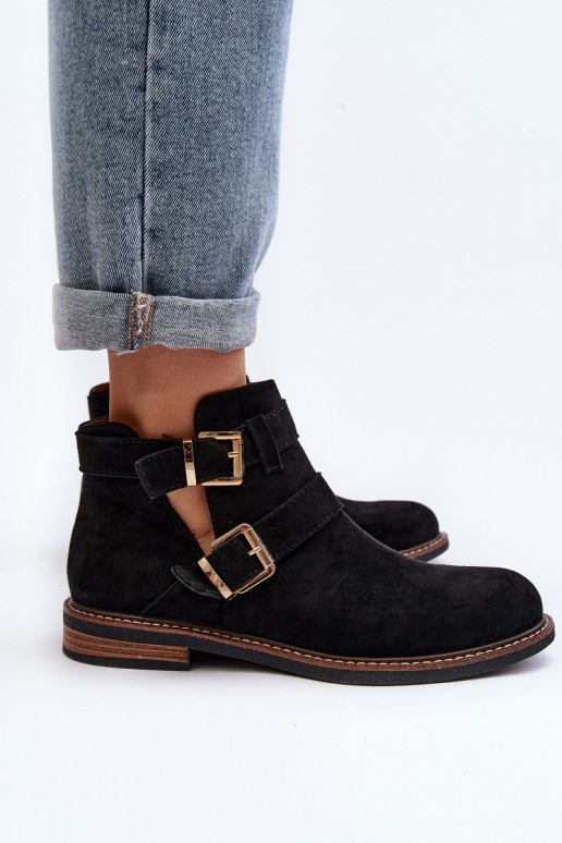 Stiefel mit weitem Absatz und Streifen in Schwarz von Melviana Stiefel mit weitem Absatz und Streifen in Schwarz von Melviana