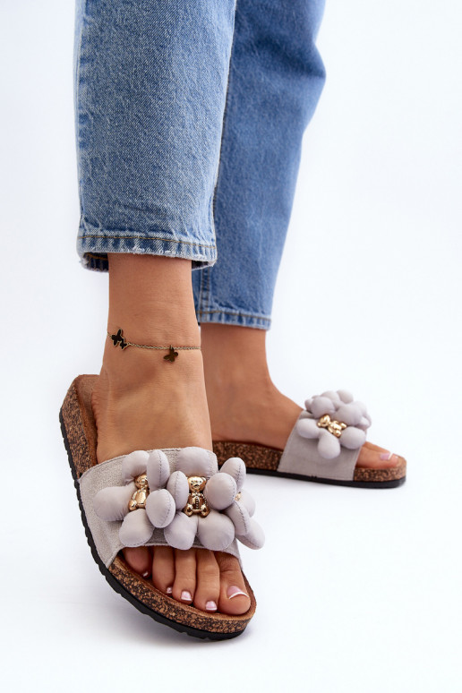 Chaussons pour femmes avec de beaux détails de couleur grise Bunlia Chaussons pour femmes avec de beaux détails de couleur grise Bunlia