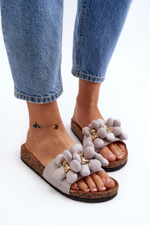 Damenhausschuhe mit schönen Details in der grauen Farbe Bunlia Damenhausschuhe mit schönen Details in der grauen Farbe Bunlia