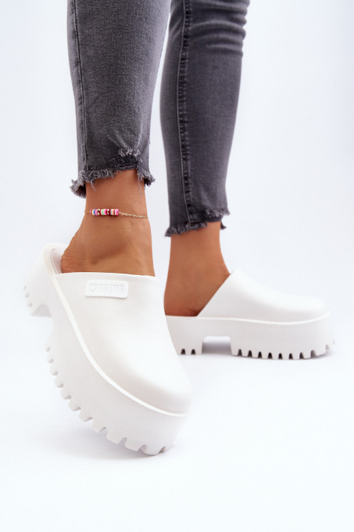 Pantoufles à semelles massives à la mode Big Star NN274015 couleur blanche Pantoufles à semelles massives à la mode Big Star NN274015 couleur blanche