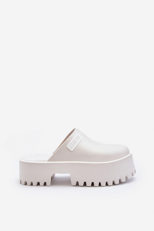 Pantoufles à semelles massives à la mode Big Star NN274015 couleur blanche
