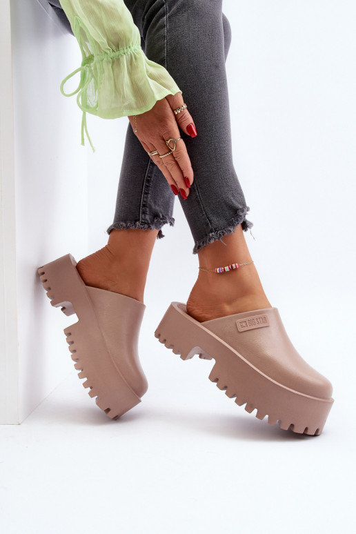 Hausschuhe mit modischer massiver Sohle Big Star NN274016 beige