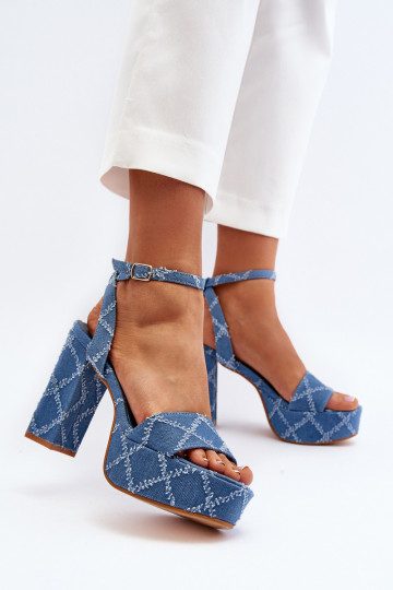 Sandales à talons en jean de couleur bleue Acrana
