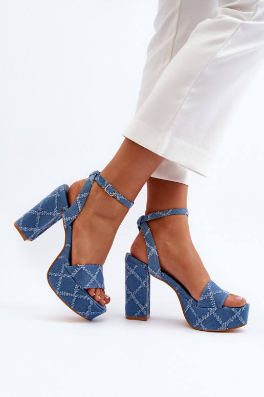 Sandales à talons en jean de couleur bleue Acrana