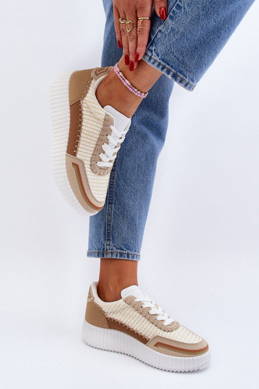 Chaussures modèle baskets à plateforme beige Redala