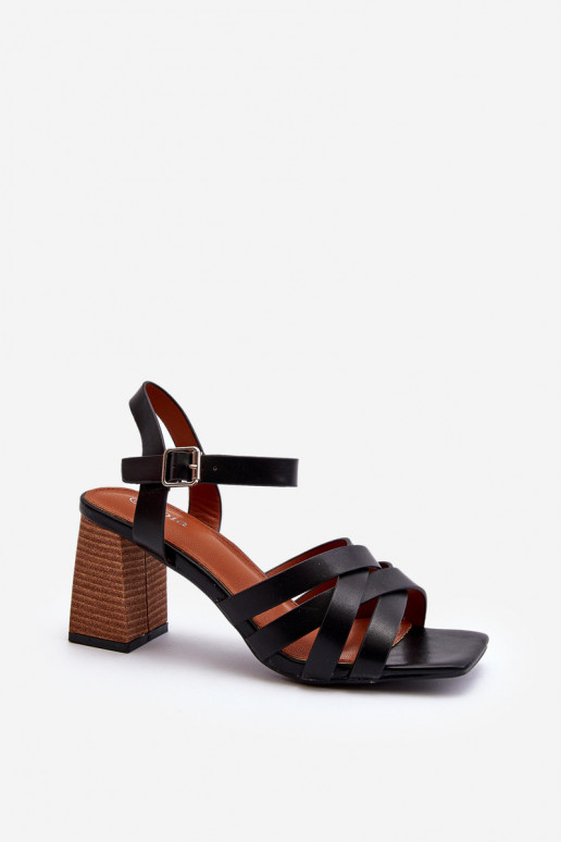 Damen-Sandalen mit hohen Absätzen in der Farbe Schwarz von Opifiana Damen-Sandalen mit hohen Absätzen in der Farbe Schwarz von Opifiana