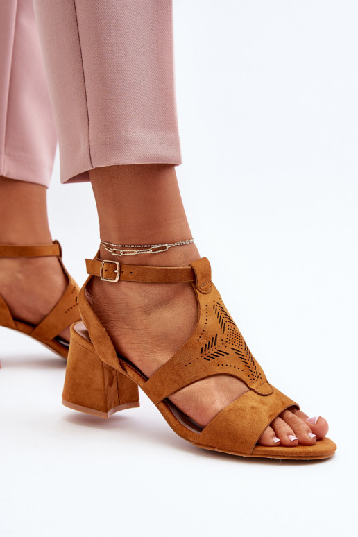 sandales à talon bas de couleur marron Eleriva