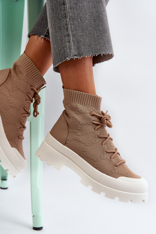 met een sokachtige binnenzool met een sokachtige binnenzool