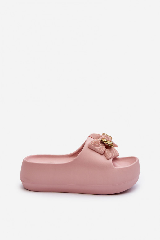 Leichte Hausschuhe für Damen mit Bändern in Rosa von Salessa