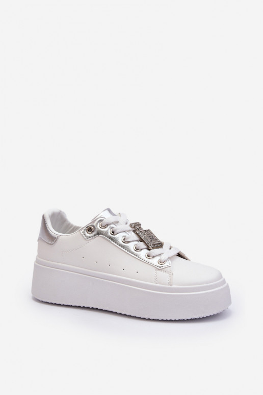 Chaussures modèle baskets avec ornements de couleur blanche Celedria