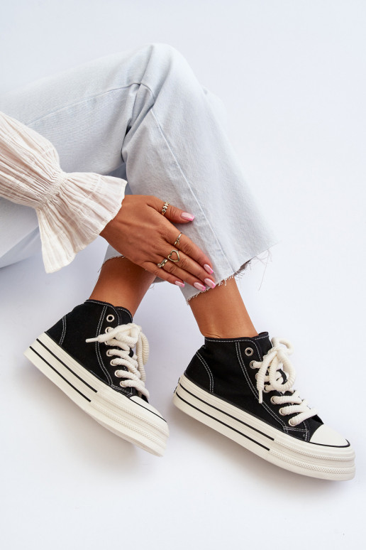 Casual schoenen met een platform in de zwarte kleur Aineri Casual schoenen met een platform in de zwarte kleur Aineri