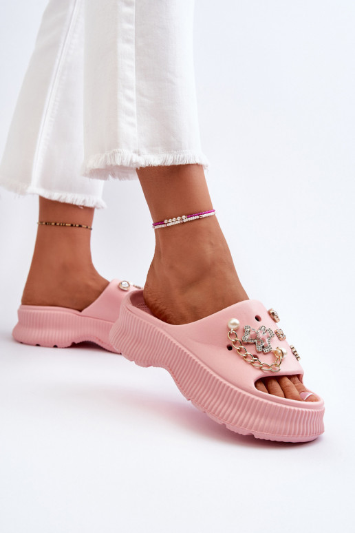 Lichte pantoffels met mooie details in roze Afariana